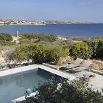 Villa Stunning Beachfront 3br That Has It All! Ampelas