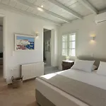Stunning Beachfront 3br That Has It All! Ambelas