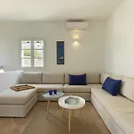 Stunning Beachfront 3br That Has It All! Villa *