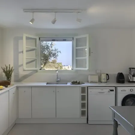 Stunning Beachfront 3br That Has It All! 别墅