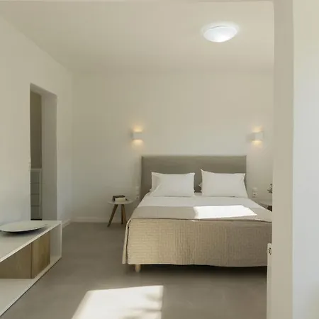 Stunning Beachfront 3br That Has It All! Villa Ampelas