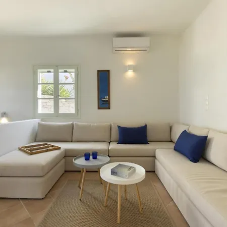 Stunning Beachfront 3br That Has It All! 别墅 *