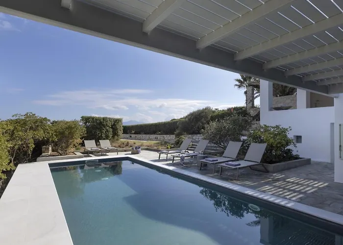 Stunning Beachfront 3br That Has It All! Ambelas