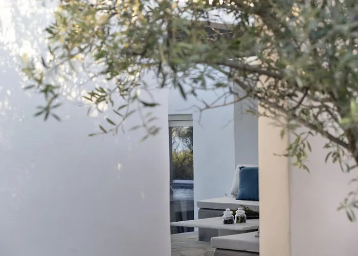 Stunning Beachfront 3br That Has It All! Ambelas