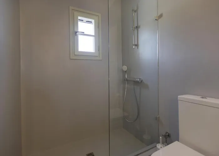 Stunning Beachfront 3br That Has It All! * Ambelas